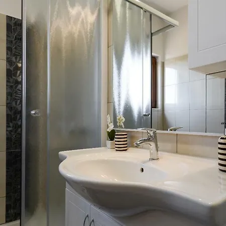 Lordanic Zaglav, Dugi Otok * Zaglav